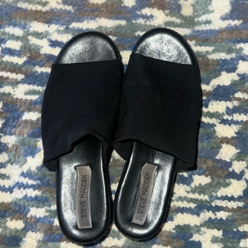Steve Madden platform slides